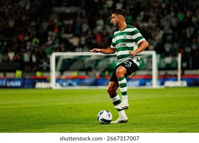 【日职】「已经准备了一年」辰己凉介放话金手套颁奖典礼要超越去年「金人造型」｜日本职棒